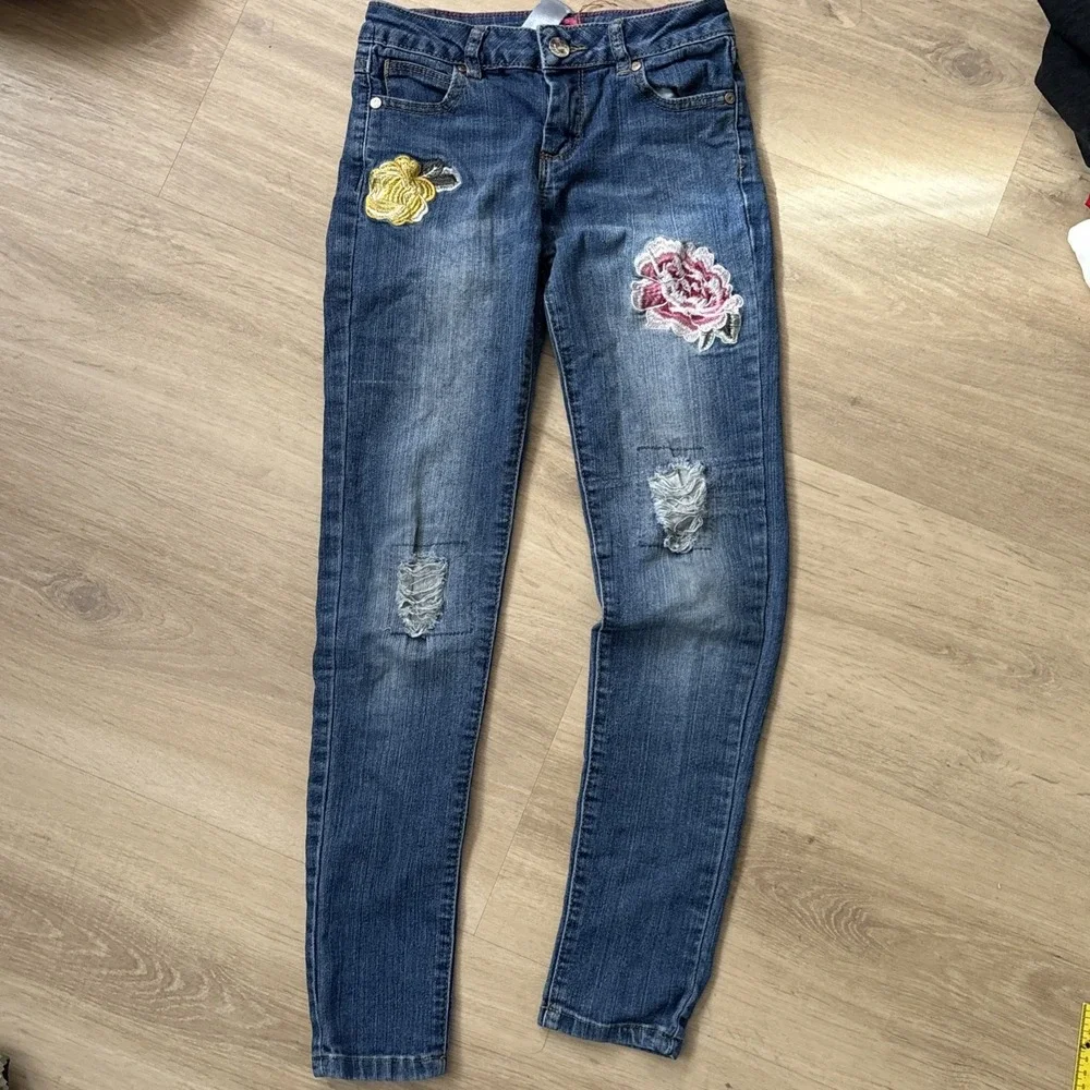 Girls Betsey Johnson‎ BJ71112 Blue Embroidered Skinny Distressed Jeans Size 10